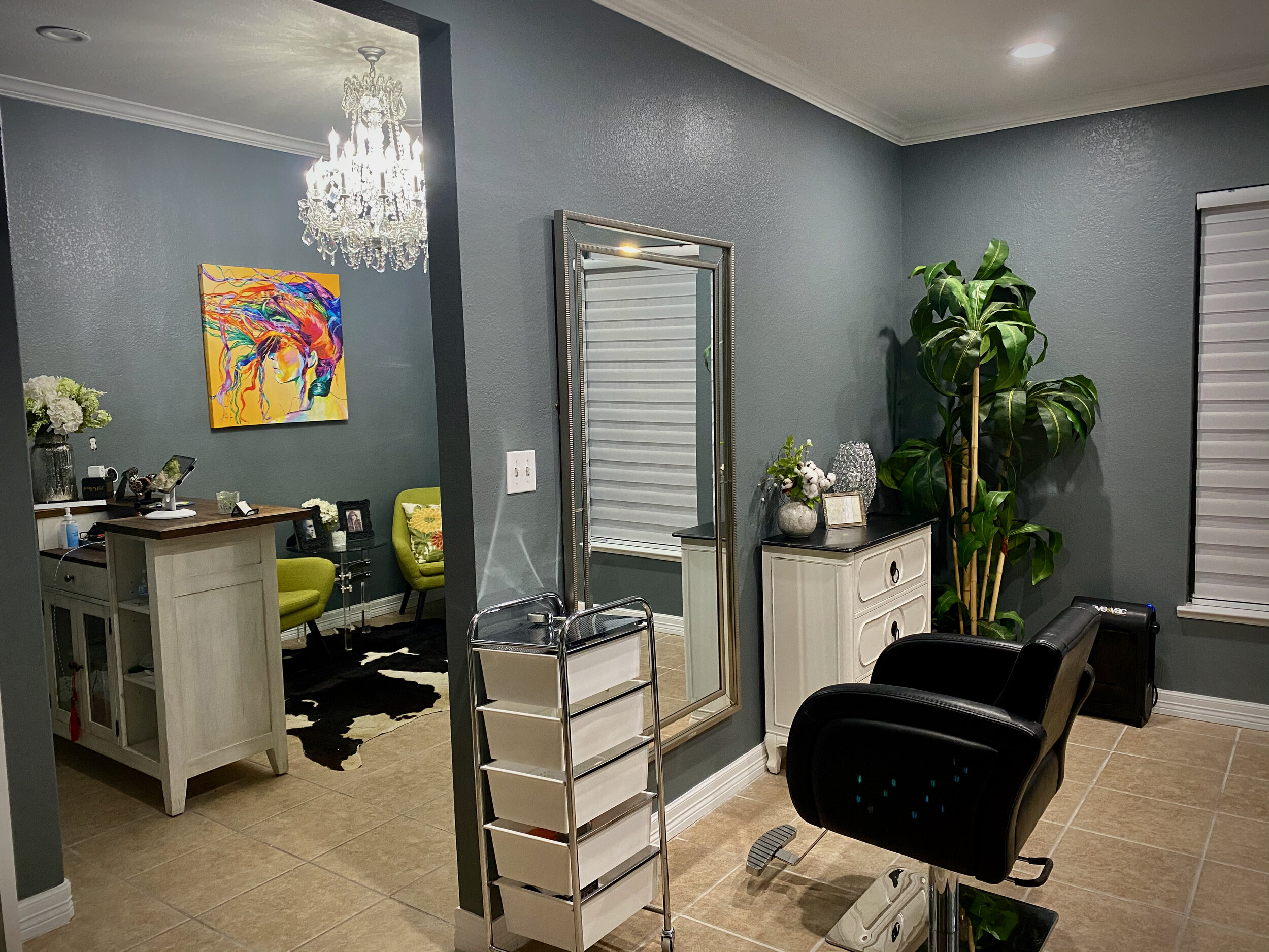 Salon interior photo 2