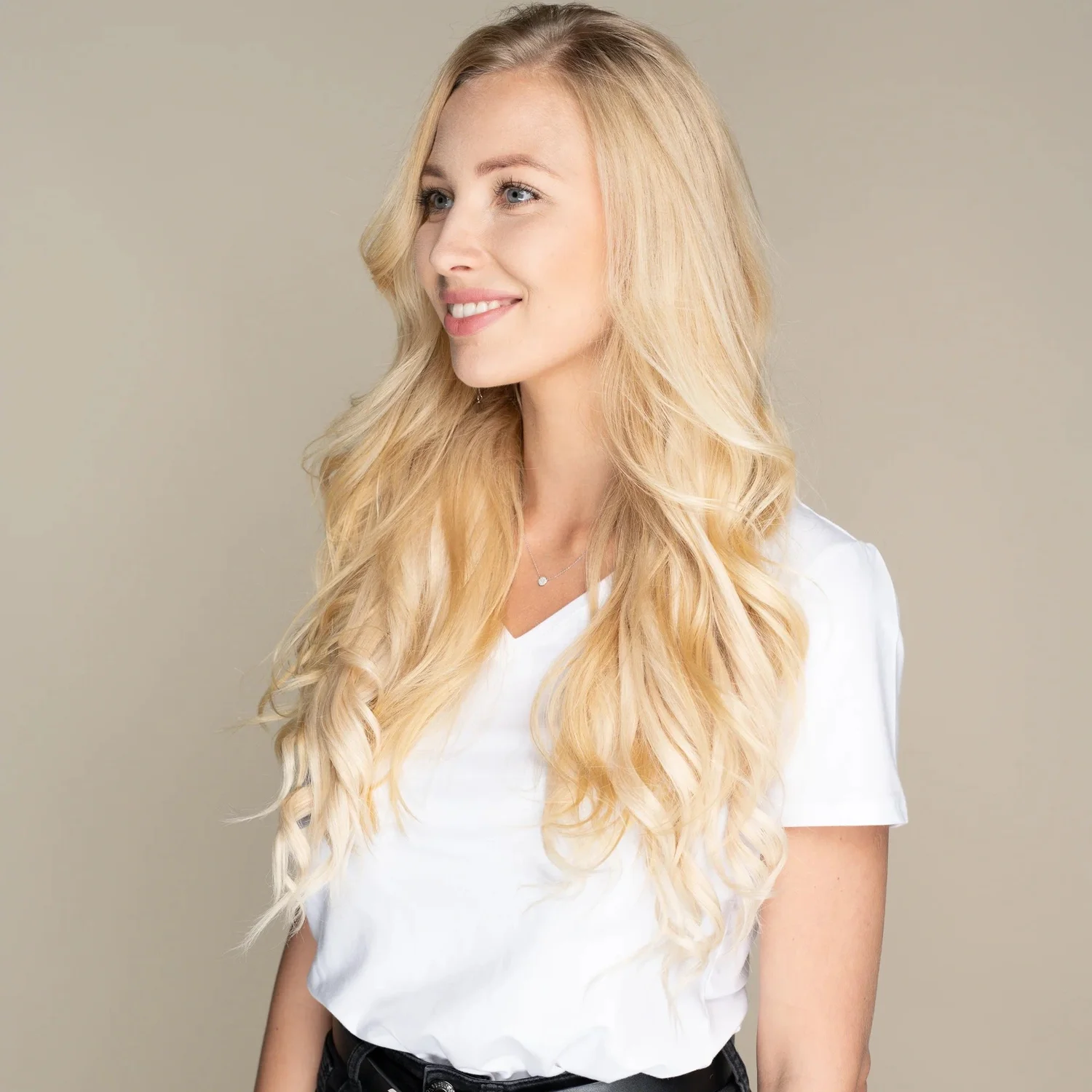 Ash Blonde 20 inch extensions, side view